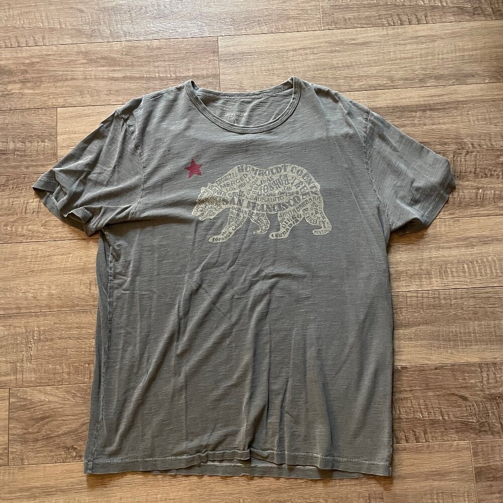 BUNDLE & SAVE! LUCKY BRAND "California Bear" tee, Men's size L.
